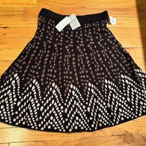 Carmen Marc Valvo A-Line Cotton-Wool Skirt. Size: P/S